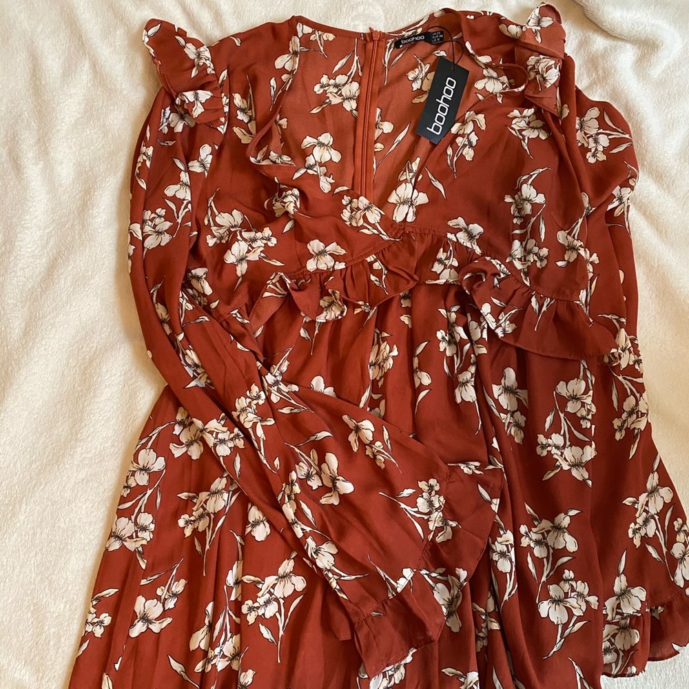 Boohoo dress